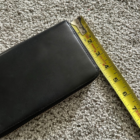 Karl Lagerfeld Cursive Logo Women's Zip-Around Large Clutch Wallet R $148 - Picture 6 of 6